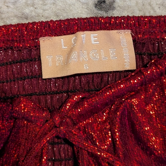 Love Triangle Milk Maid Crop Top Red Sparkle Balloon Sleeve Womens 6 NWT Ruching - Picture 3 of 7
